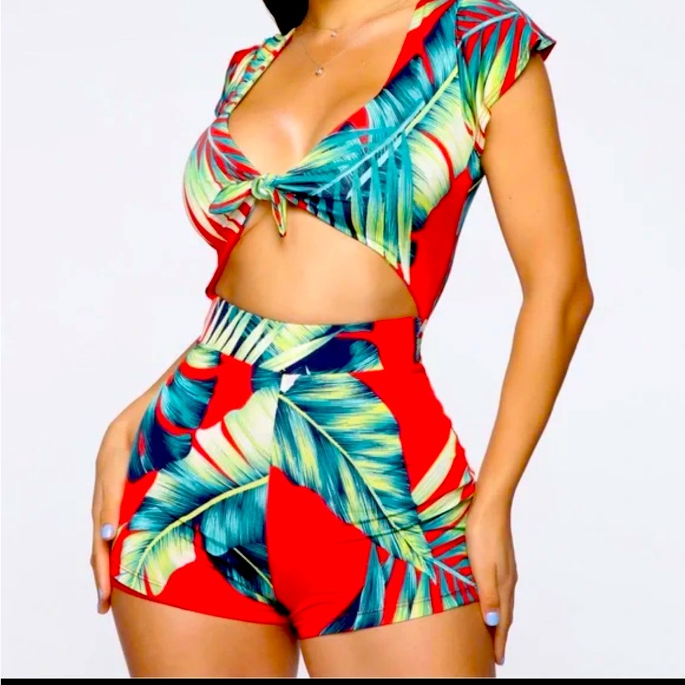 Fashion Nova Red Tropical Print Women Shorts